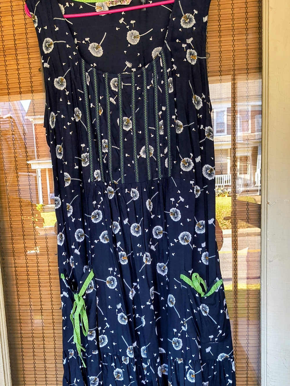 Joe Brown Navy Sleeveless Sundress.  White Dandelions with Lime Trim. US 14